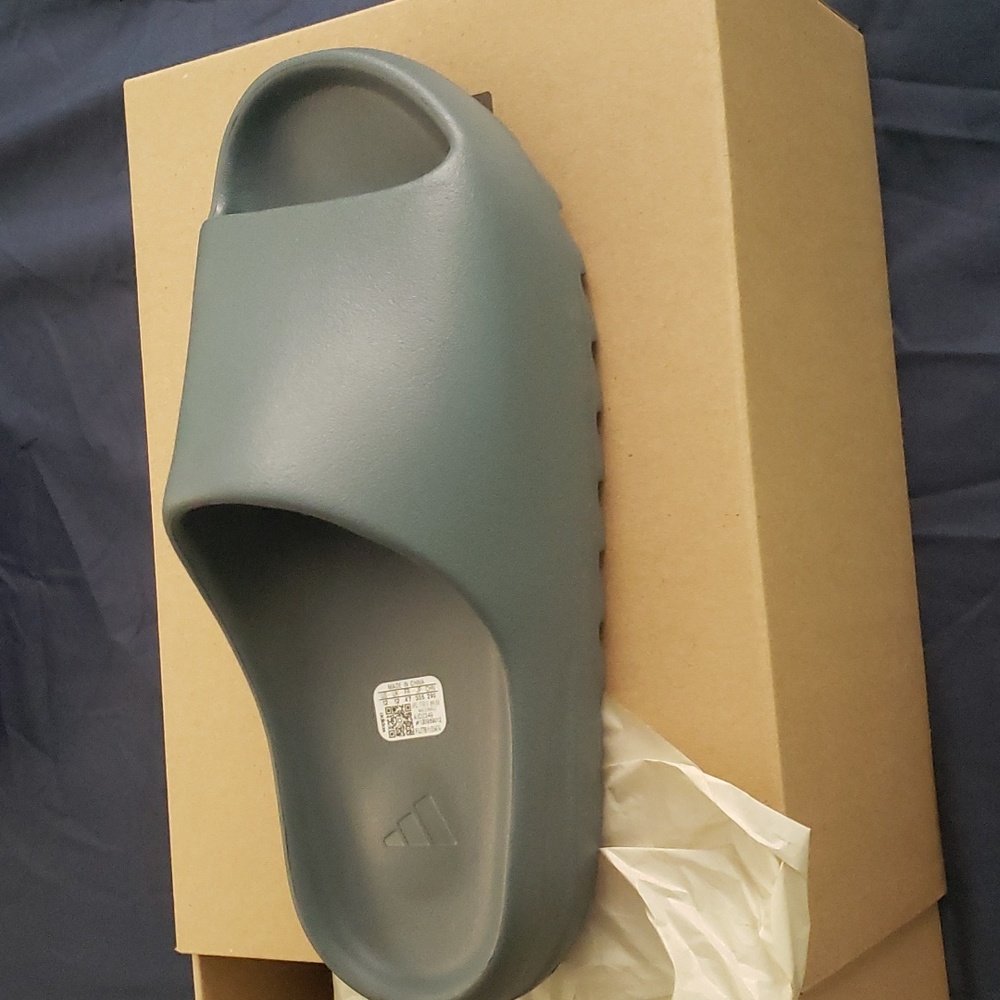 Yeezy slide